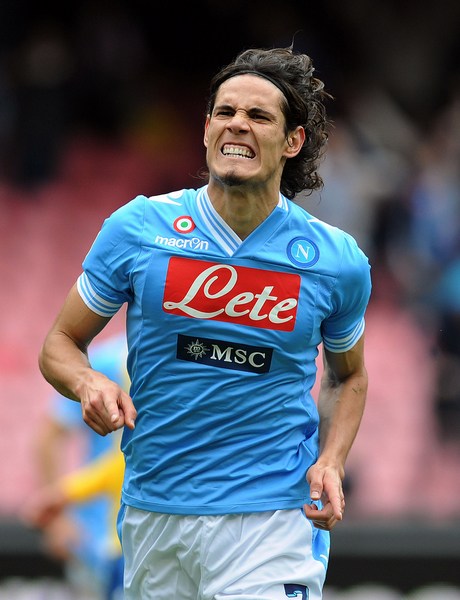 曼联战平那不勒斯，卡瓦尼扑点救主西甲